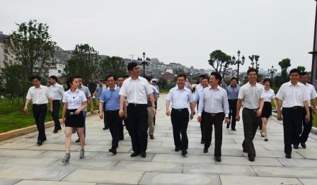 李炳軍副省長(zhǎng)視察仁和集團(tuán)