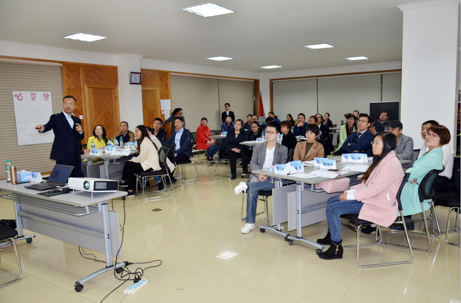 仁和干校17期中層管理干部培訓班圓滿結(jié)業(yè)