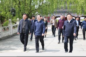 嚴(yán)允市長到仁和集團(tuán)視察調(diào)研