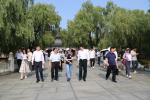 主流媒體“活力中國調研行”探訪仁和集團 解碼中醫(yī)藥現(xiàn)代化創(chuàng)新基因