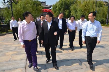 江西省副省長(zhǎng)劉昌林視察仁和集團(tuán) (1).jpg