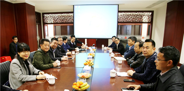 1522031950122064677.jpg 楊文龍董事長會見中國發酵工程研究院院長一行 (1).jpg